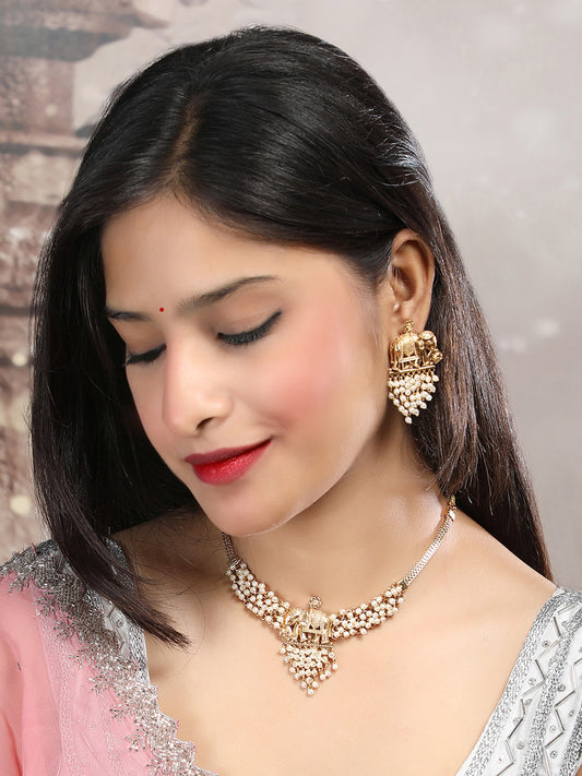 Unique White Hydra Beads Gaj Necklace Set