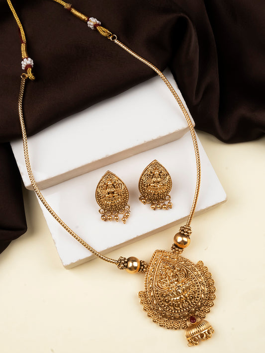 Elegant Gold Plated Paan Motif Pendant & Stud Earring Set for Women