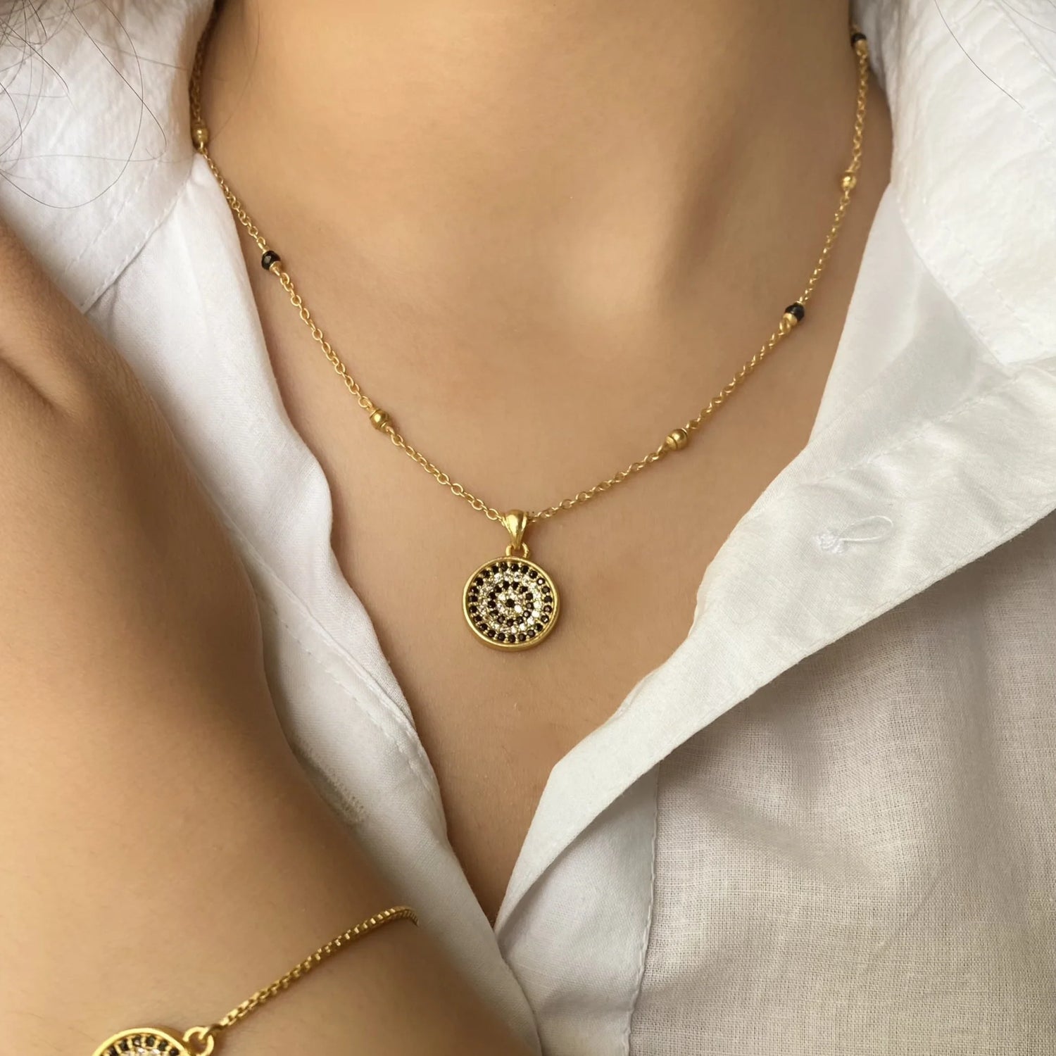 Pendant set